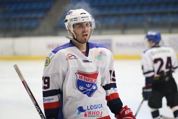 hokej-juniori-bj-ruzinov-3-jpg86A0D17F-895C-8939-0BF8-8E4ED116D936.jpg