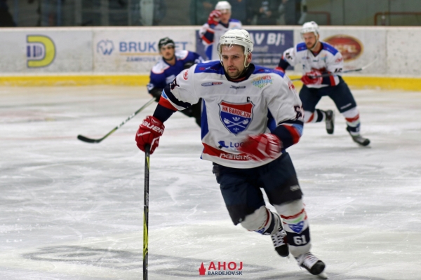 hokej-bj-sanok-10-18-ahoj-51A8A7609-13FD-5E19-3BFC-8BEE34E2568B.jpg