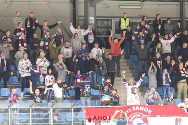 hokej-bj-sanok-10-18-ahoj-7F29E9834-AB38-6CDF-BFB6-89289947AB9D.jpg