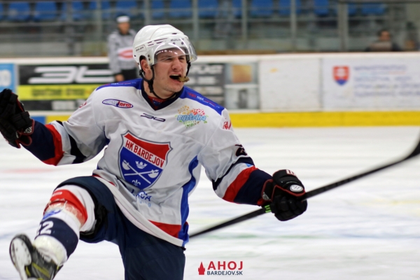 hokej-bj-sanok-10-18-ahoj-965780497-8DBD-12AE-1E54-A112529D0B5A.jpg