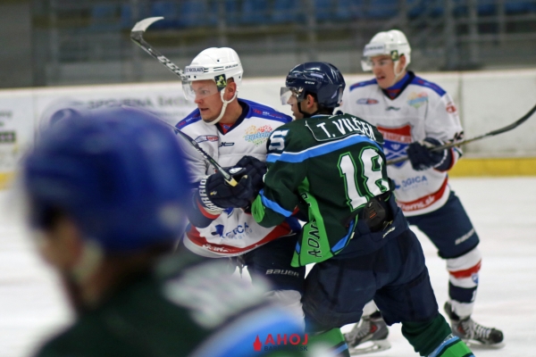 hokej-ahojbardejov-bj-sb-30D115B96-C505-5406-32E5-CC24A2DC2351.jpg