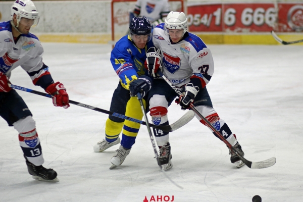 hokej-bj-kezmarok-ahoj-127121295B-4570-1B10-D78A-DA347E52859B.jpg