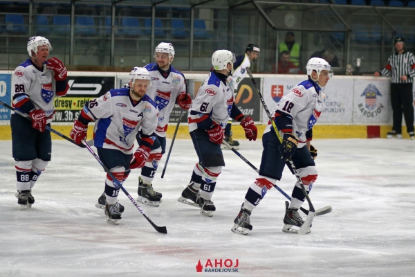 hokej-bj-p-ahoj-6CEAF5A5E-A321-0F98-ACA2-DAC86678FC7A.jpg